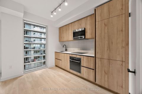 Photo 3 at 2303 - 117 Broadway Avenue, Mount Pleasant West, Toronto