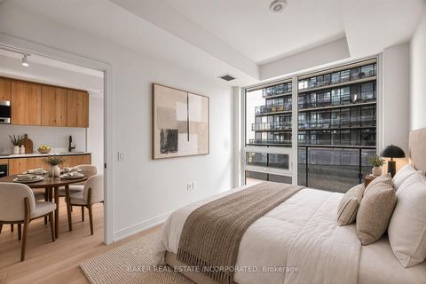 Photo 2 at 3213 - 117 Broadway Avenue, Mount Pleasant West, Toronto