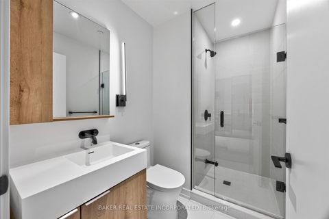 Photo 6 at 3213 - 117 Broadway Avenue, Mount Pleasant West, Toronto