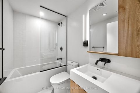 Photo 11 at 311 - 127 Broadway Avenue, Mount Pleasant West, Toronto