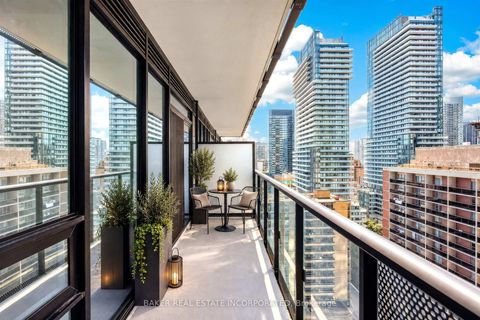 Photo 3 at 1705 - 127 Broadway Avenue, Mount Pleasant West, Toronto