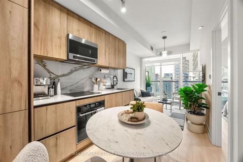 Photo 12 at 3004 - 127 Broadway Avenue, Mount Pleasant West, Toronto