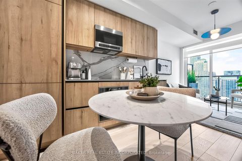 Photo 13 at 3004 - 127 Broadway Avenue, Mount Pleasant West, Toronto