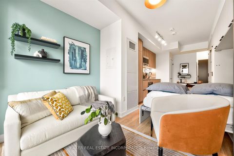 Photo 2 at 3203 - 127 Broadway Avenue, Mount Pleasant West, Toronto