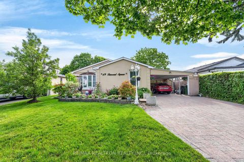 Photo 2 at 49 Tunmead Square, Malvern, Toronto