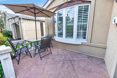 Photo 7 at 49 Tunmead Square, Malvern, Toronto