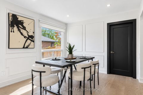Photo 6 at 4 Simmons Crescent, Aurora Highlands, Aurora