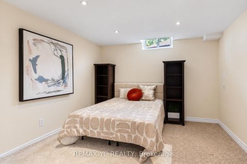 Photo 30 at 4 Simmons Crescent, Aurora Highlands, Aurora