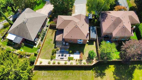 Photo 41 at 4 Simmons Crescent, Aurora Highlands, Aurora
