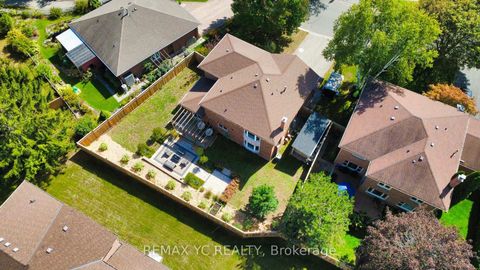 Photo 42 at 4 Simmons Crescent, Aurora Highlands, Aurora
