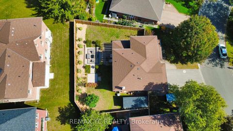 Photo 43 at 4 Simmons Crescent, Aurora Highlands, Aurora