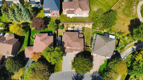 Photo 45 at 4 Simmons Crescent, Aurora Highlands, Aurora