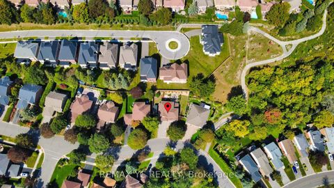Photo 46 at 4 Simmons Crescent, Aurora Highlands, Aurora