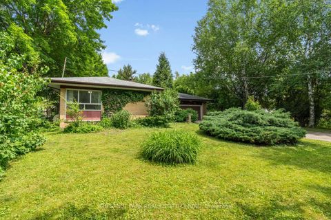 Photo 0 at 2 Gallacher Avenue, Oak Ridges, Richmond Hill