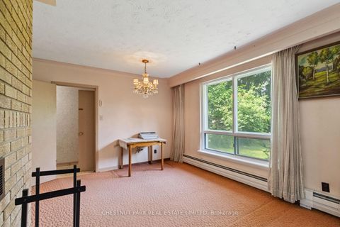 Photo 8 at 2 Gallacher Avenue, Oak Ridges, Richmond Hill