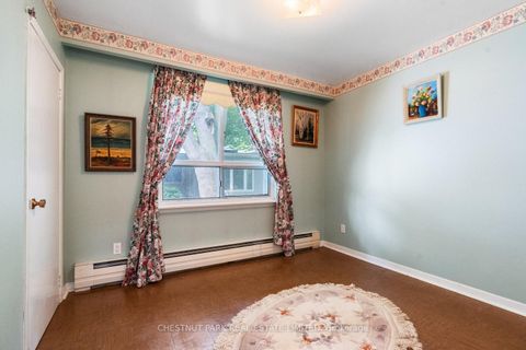 Photo 16 at 2 Gallacher Avenue, Oak Ridges, Richmond Hill