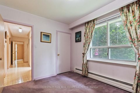 Photo 18 at 2 Gallacher Avenue, Oak Ridges, Richmond Hill