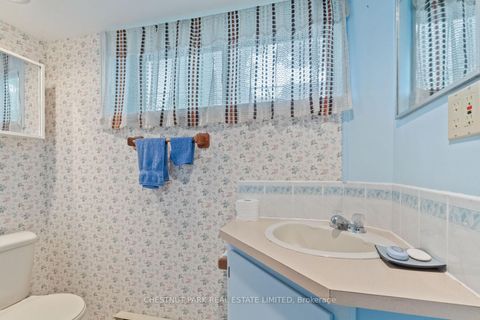 Photo 24 at 2 Gallacher Avenue, Oak Ridges, Richmond Hill