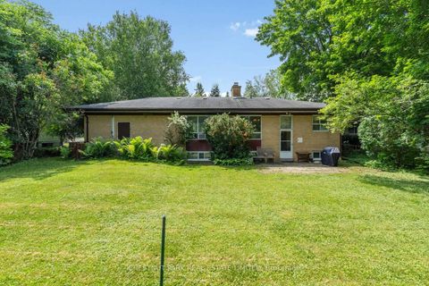 Photo 27 at 2 Gallacher Avenue, Oak Ridges, Richmond Hill