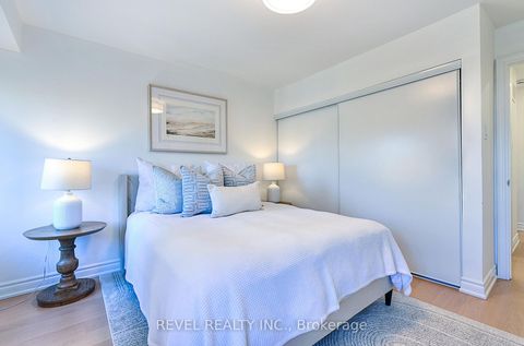 Photo 12 at 399 Perth Avenue, Junction, Toronto