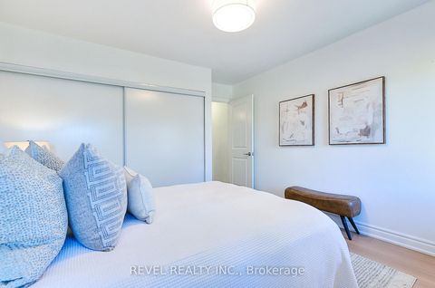 Photo 13 at 399 Perth Avenue, Junction, Toronto