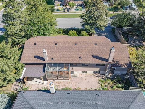 Photo 2 at 91 Spenvalley Drive, Jane Heights, Toronto
