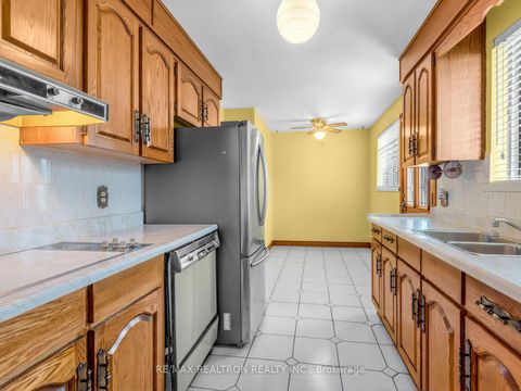 Photo 10 at 91 Spenvalley Drive, Jane Heights, Toronto