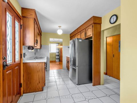Photo 13 at 91 Spenvalley Drive, Jane Heights, Toronto
