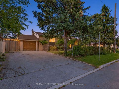 Photo 29 at 91 Spenvalley Drive, Jane Heights, Toronto