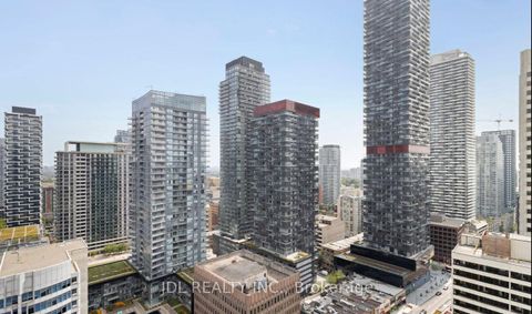 Photo 2 at 2007 - 33 Helendale Avenue, Eglinton, Toronto