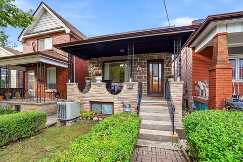 Photo 1 at 44 Conway Avenue, Oakwood Village, Toronto