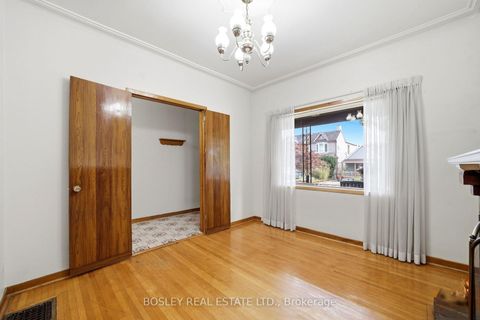 Photo 7 at 44 Conway Avenue, Oakwood Village, Toronto