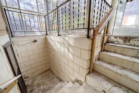 Photo 24 at 44 Conway Avenue, Oakwood Village, Toronto