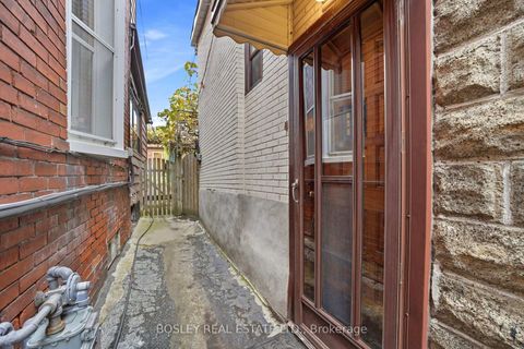 Photo 35 at 44 Conway Avenue, Oakwood Village, Toronto
