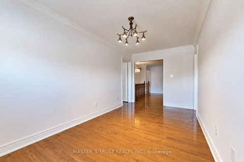 Photo 17 at 66 Chaya Sara Gardens, Patterson, Vaughan