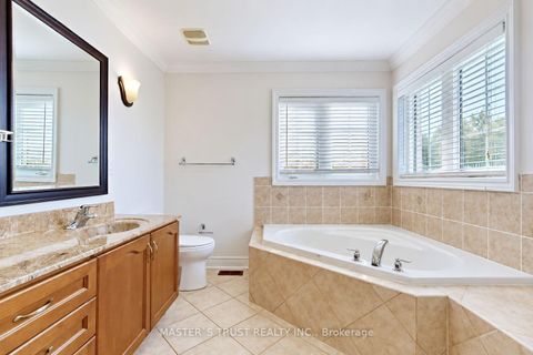 Photo 23 at 66 Chaya Sara Gardens, Patterson, Vaughan