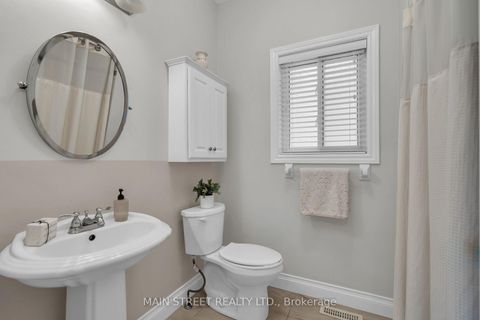 Photo 4 at 27 Max Avenue, Painswick South, Barrie