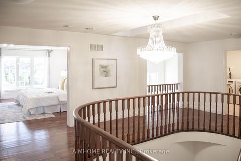 Photo 22 at 11 Alpaca Drive, Jefferson, Richmond Hill