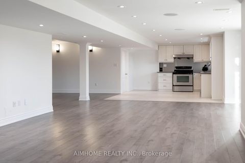 Photo 41 at 11 Alpaca Drive, Jefferson, Richmond Hill