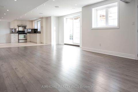 Photo 42 at 11 Alpaca Drive, Jefferson, Richmond Hill
