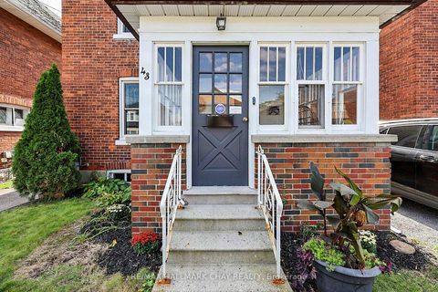 Photo 2 at 43 Brock Street, Sanford, Barrie
