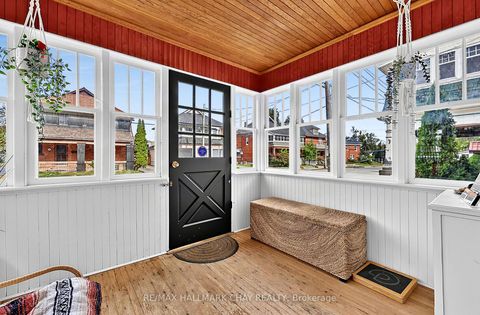 Photo 4 at 43 Brock Street, Sanford, Barrie