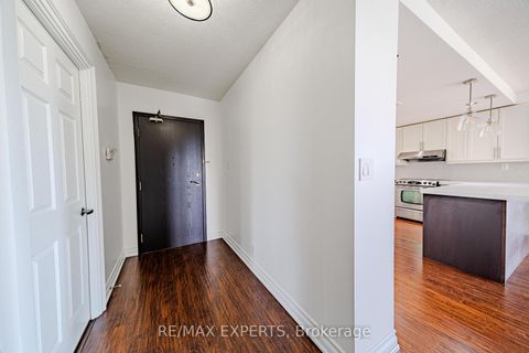 Photo 5 at 802 - 215 Wynford Drive, Flemingdon Park, Toronto