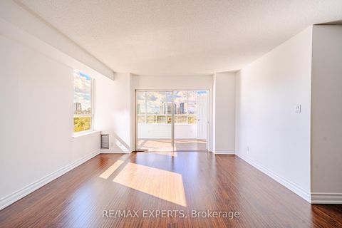 Photo 9 at 802 - 215 Wynford Drive, Flemingdon Park, Toronto