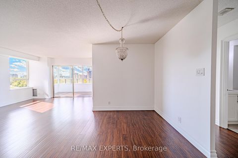 Photo 11 at 802 - 215 Wynford Drive, Flemingdon Park, Toronto