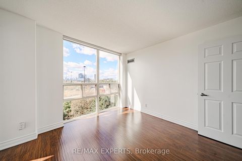 Photo 19 at 802 - 215 Wynford Drive, Flemingdon Park, Toronto