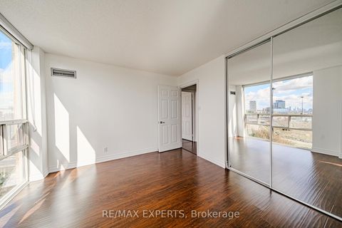 Photo 21 at 802 - 215 Wynford Drive, Flemingdon Park, Toronto