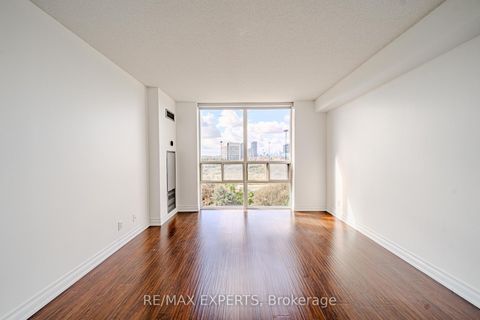 Photo 23 at 802 - 215 Wynford Drive, Flemingdon Park, Toronto