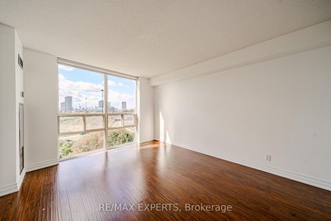 Photo 24 at 802 - 215 Wynford Drive, Flemingdon Park, Toronto