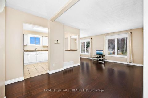 Photo 4 at 151 Bayview Drive, Allandale Heights, Barrie